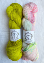 Load image into Gallery viewer, LYS Day Shawl