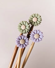 Load image into Gallery viewer, Flower Needle Protectors