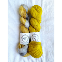 Load image into Gallery viewer, Super Simple Sweater