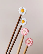Load image into Gallery viewer, Flower Needle Protectors