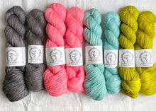 Load image into Gallery viewer, Harvest Flower Sweater Kits