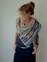 Load image into Gallery viewer, Against the current shawl