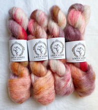 Load image into Gallery viewer, Soyeux