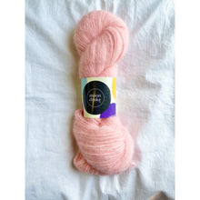 Load image into Gallery viewer, Halo Paca Shawl
