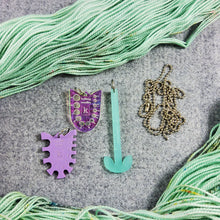 Load image into Gallery viewer, Tiny Tool Flower Necklace