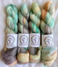 Load image into Gallery viewer, Soyeux