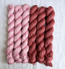 Load image into Gallery viewer, Two Toned Linen Top