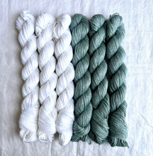 Load image into Gallery viewer, Two Toned Linen Top