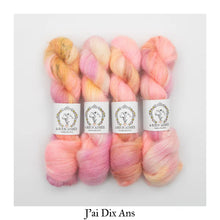 Load image into Gallery viewer, Soyeux