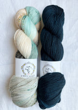 Load image into Gallery viewer, LYS Day Shawl
