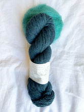 Load image into Gallery viewer, Parisian Keyhole Scarf