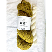 Load image into Gallery viewer, Snowflake Pom Pom Hat