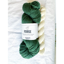 Load image into Gallery viewer, Snowflake Pom Pom Hat