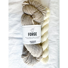 Load image into Gallery viewer, Snowflake Pom Pom Hat