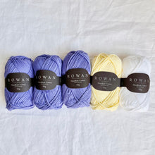 Load image into Gallery viewer, Daisy Granny Square Bag Kits