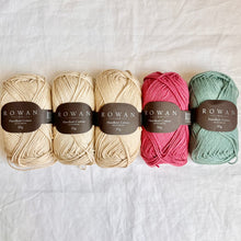 Load image into Gallery viewer, Daisy Granny Square Bag Kits