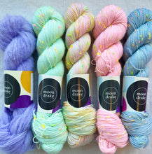 Load image into Gallery viewer, Le Triangle Granny Kits