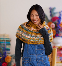 Load image into Gallery viewer, Solstice Hug