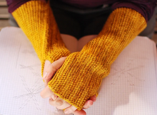 Load image into Gallery viewer, Estrellita Mitts