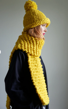 Load image into Gallery viewer, Garter Scarf