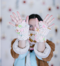 Load image into Gallery viewer, Flower Power Moto Mitts