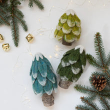 Load image into Gallery viewer, Evergreen Trees Needle Felting Kit