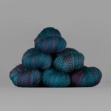 Load image into Gallery viewer, Plump