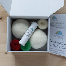 Load image into Gallery viewer, Ornament Duo  Mini Needle Felting Kit