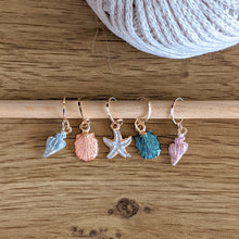 Load image into Gallery viewer, Sea Shell Stitch Markers
