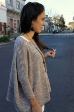 Load image into Gallery viewer, Boxy