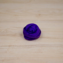 Load image into Gallery viewer, Dyed Corriedale Top Roving