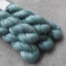 Load image into Gallery viewer, Soyeux