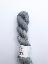 Load image into Gallery viewer, Stormy Sky Shawl Kit