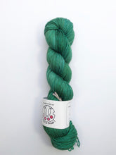 Load image into Gallery viewer, Stormy Sky Shawl Kit