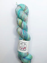 Load image into Gallery viewer, Stormy Sky Shawl Kit