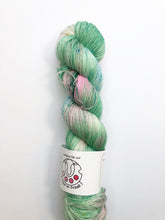Load image into Gallery viewer, Stormy Sky Shawl Kit