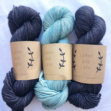 Load image into Gallery viewer, Bouquet Sweater Kit