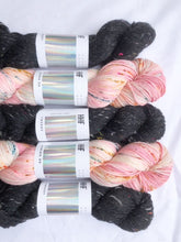 Load image into Gallery viewer, Pressed Flowers Kit