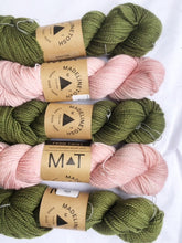 Load image into Gallery viewer, Pressed Flowers Kit