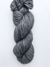 Load image into Gallery viewer, Wild Flowers Shawl