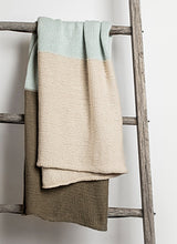 Load image into Gallery viewer, Lots of love blanket