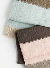 Load image into Gallery viewer, Lots of love blanket