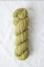 Load image into Gallery viewer, Puffin