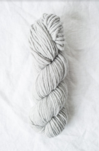 Load image into Gallery viewer, Puffin