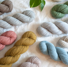 Load image into Gallery viewer, Chickadee