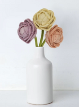 Load image into Gallery viewer, Felted Peony