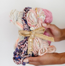 Load image into Gallery viewer, Mini Skein Sampler Kit