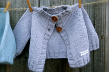 Load image into Gallery viewer, Wee Cardi