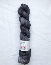 Load image into Gallery viewer, Stormy Sky Shawl Kit