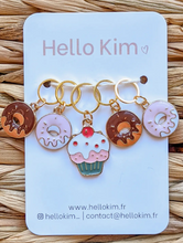 Load image into Gallery viewer, Donut stitch markers